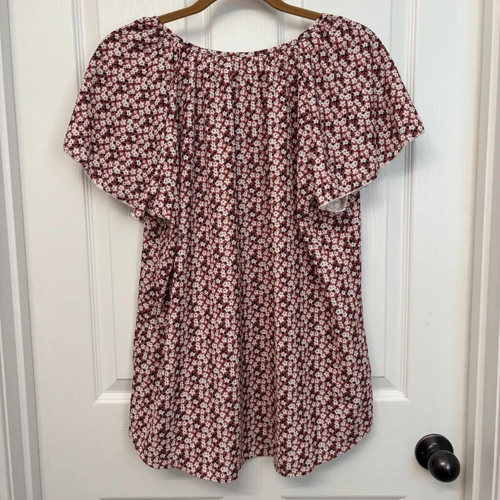 Burgundy Floral V-Neck Top | SimpleFun XL - Picture 8 of 11
